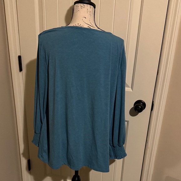 Stylish Blue Long Sleeve Women's Top - Picture 2 of 5